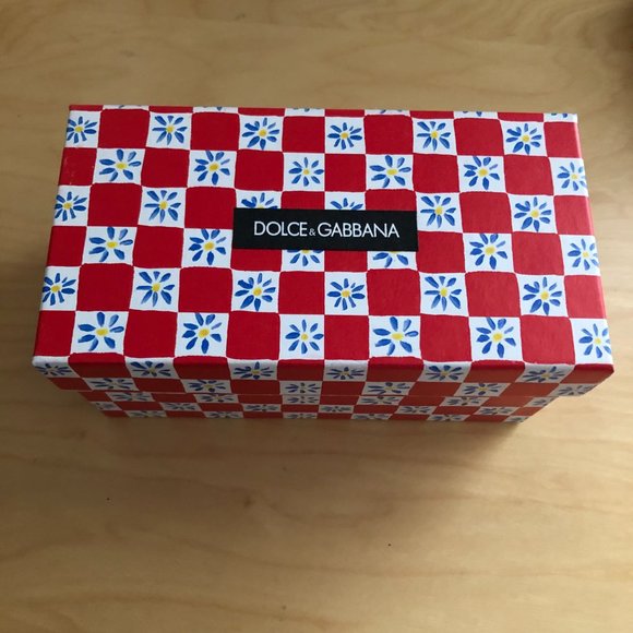 Dolce & Gabbana Red and White Glasses Case - Picture 7 of 7